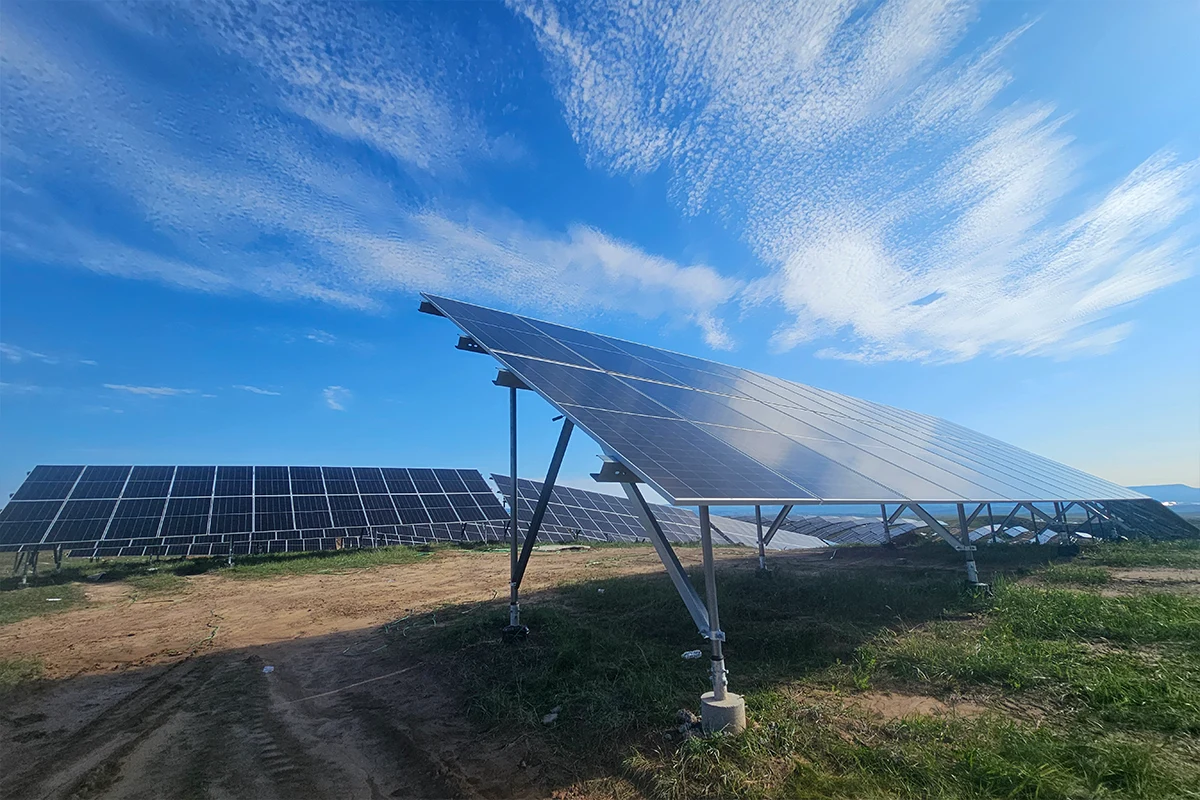 180mw张家口异质结高效太阳能光伏电池应用示范项目
